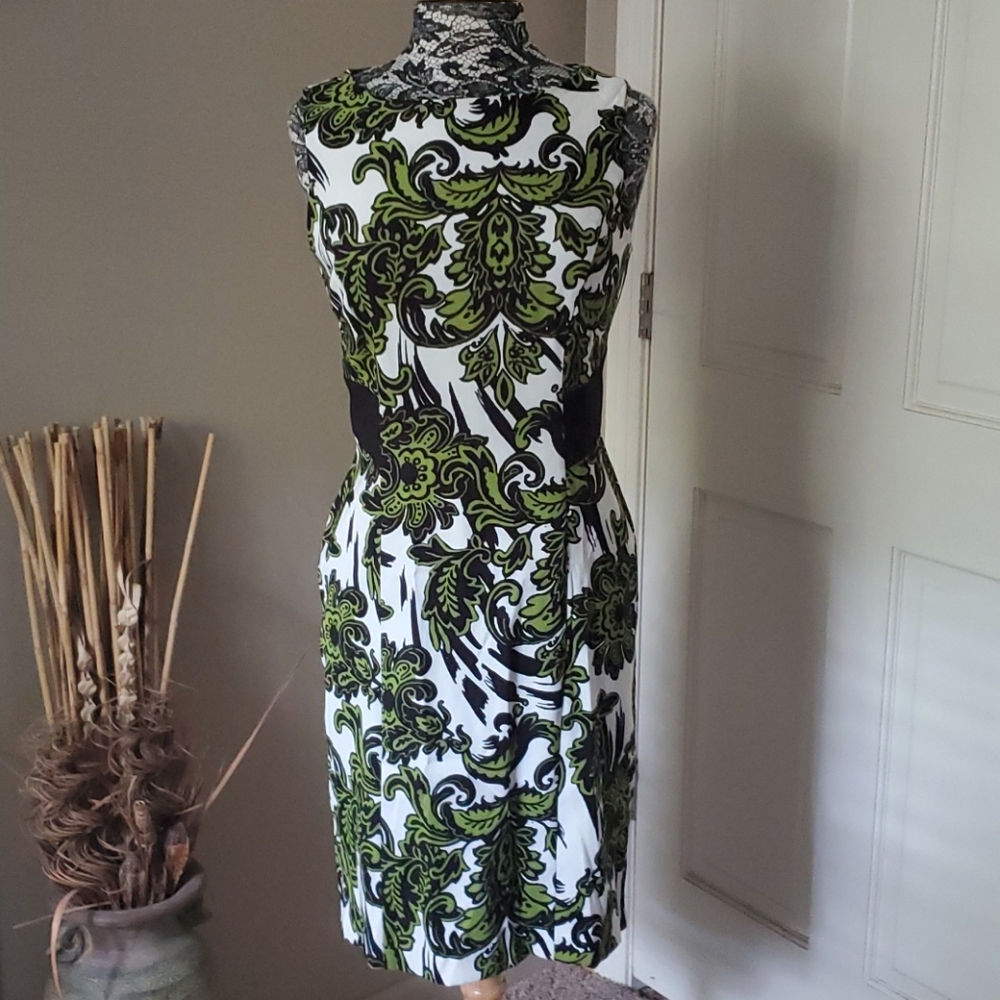 NWOT- Ronnie Nicole bold print dress, size 8